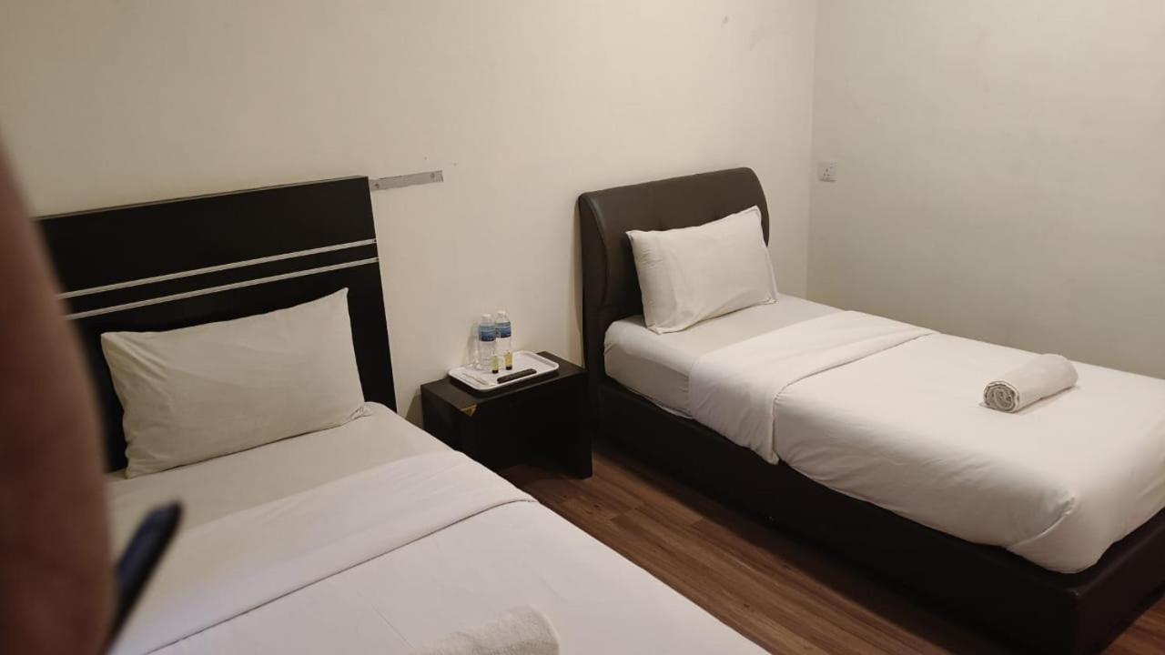 Bluebell Hotel Skudai Exteriör bild